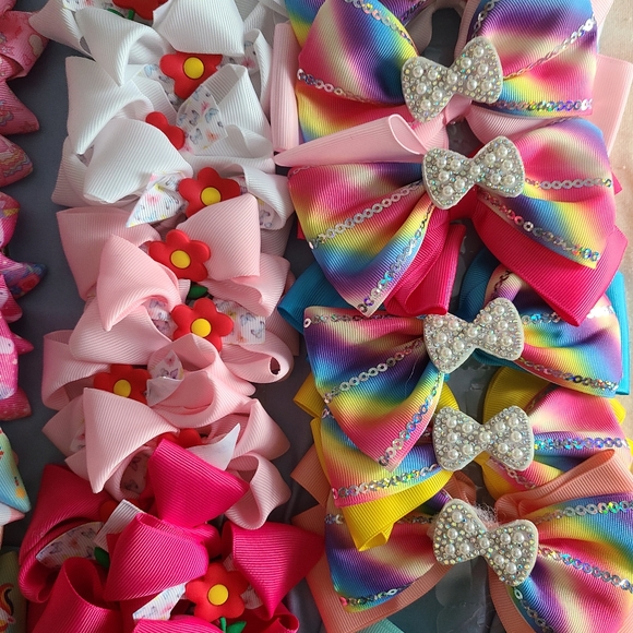 Accessories - Picture 2 of 16